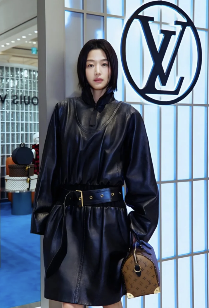 全智賢代言接不完，是最強帶貨女王。(翻攝自IG)