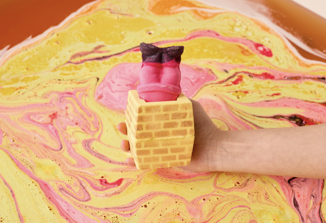 今年適逢英國美妝保養品牌LUSH30週年，品牌精心推出超過80款耶誕限定產品、超過30款佳節禮盒。