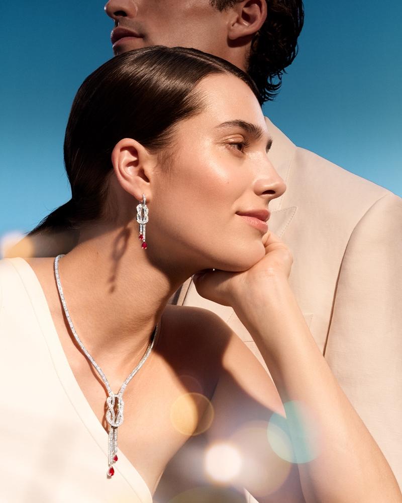 FRED「Sunny FREDland」形象廣告呈現明亮的節慶氛圍。（FRED提供）