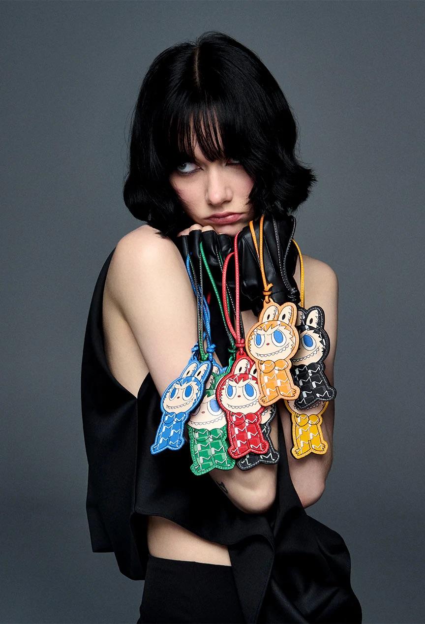 MOYNATＸKasing Lung聯名系列吊飾，售價NT$12,500元。