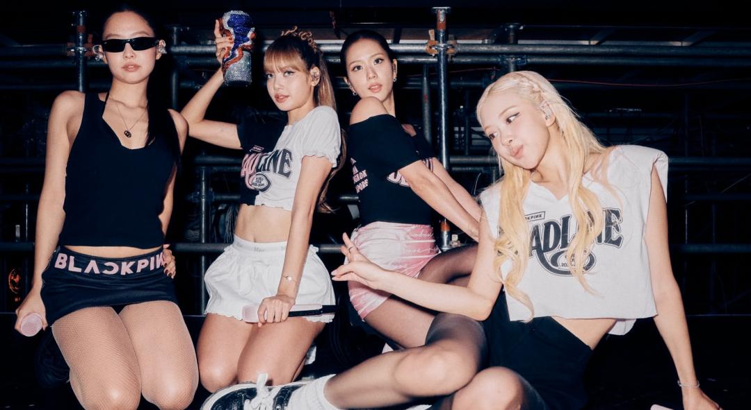 BLACKPINK自今年（2025）7月啟動《DEADLINE》世界巡迴演唱會後，這半年來過得相當忙碌，幾乎週週都在演唱會中度過。