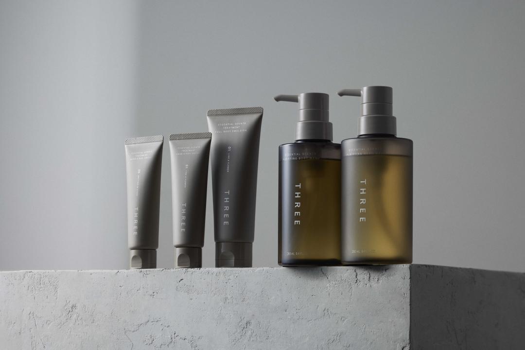 THREE全新香氛甦活身體&手部護理系列。