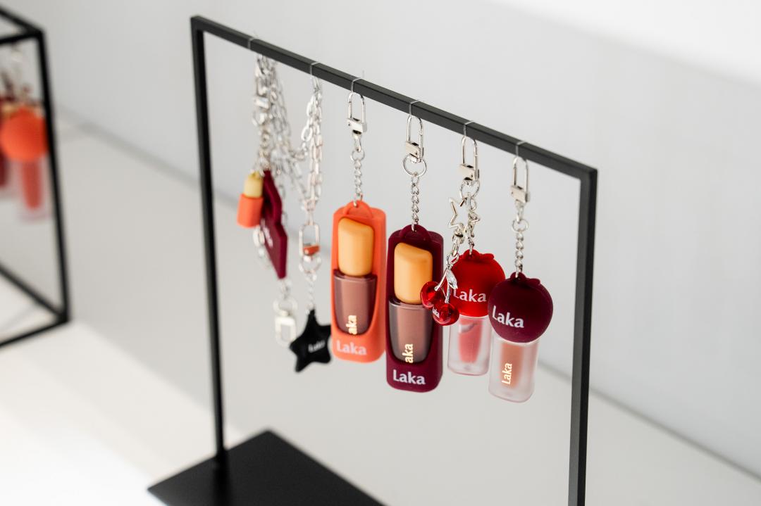 開幕滿額送鑰匙鏈吊飾。