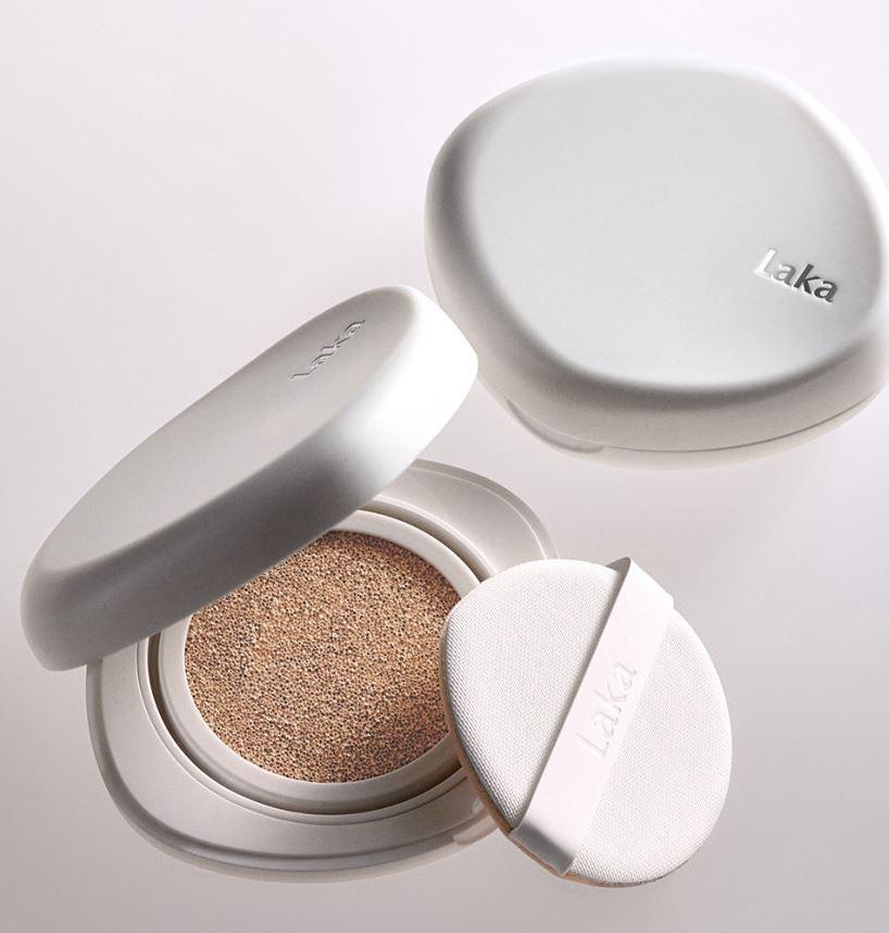 裸霧光氣墊粉餅640元。