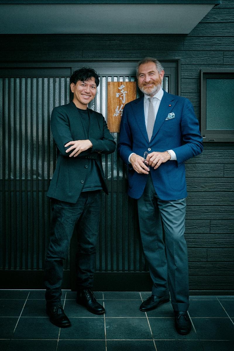 （左）日本漆藝大師淺井康宏、（右）寶格麗腕錶產品設計執行總監Fabrizio Buonamassa Stigliani。（BVLGARI提供）