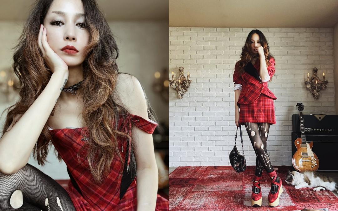 雖然已經過了20年，但時間未在中島美嘉身上留下什麼痕跡，一披上紅色格紋，她依舊是當年大銀幕上那位叛逆少女。