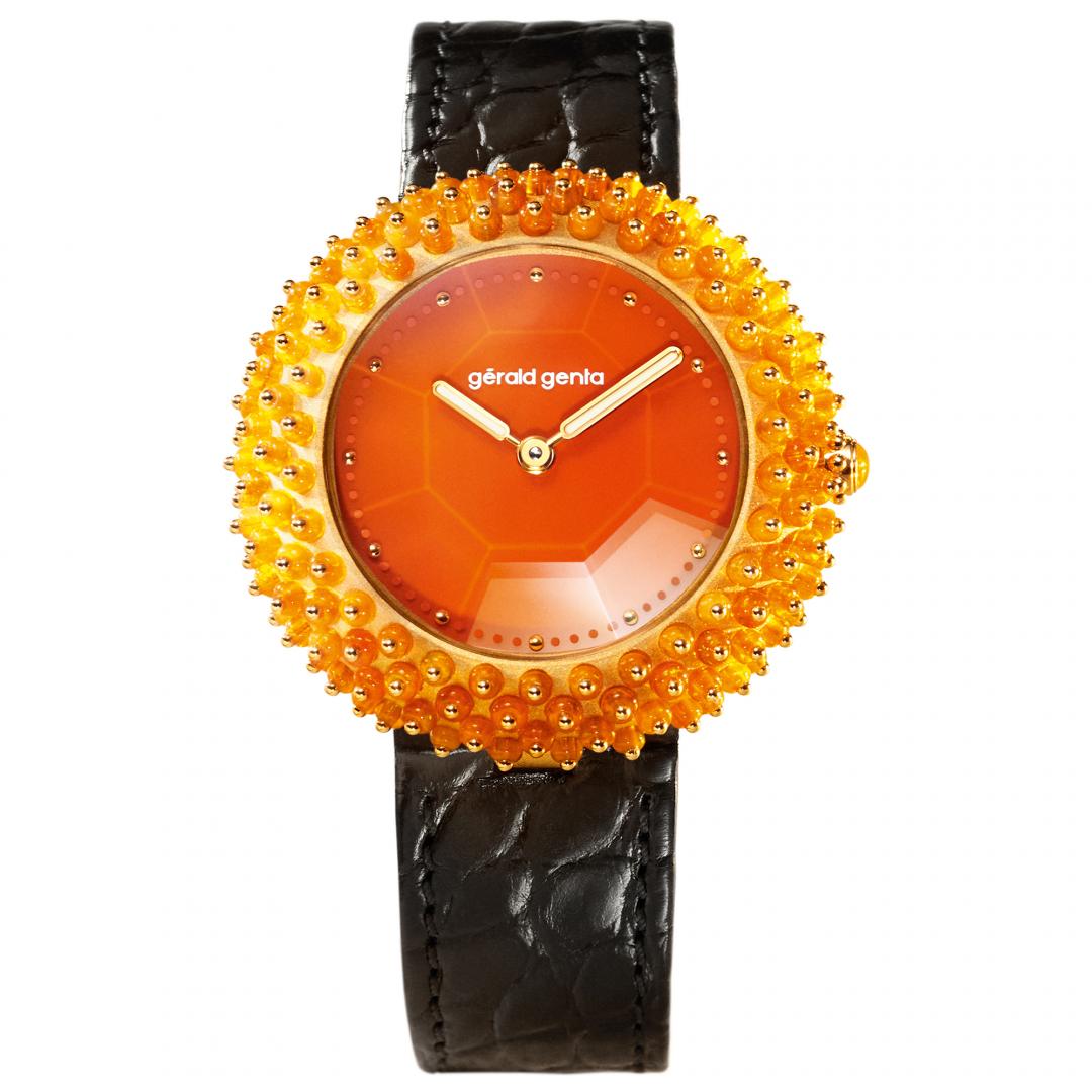 最佳女錶獎 Gérald Genta，Gentissima Oursin Fire Opal。（翻攝自GPHG官網）