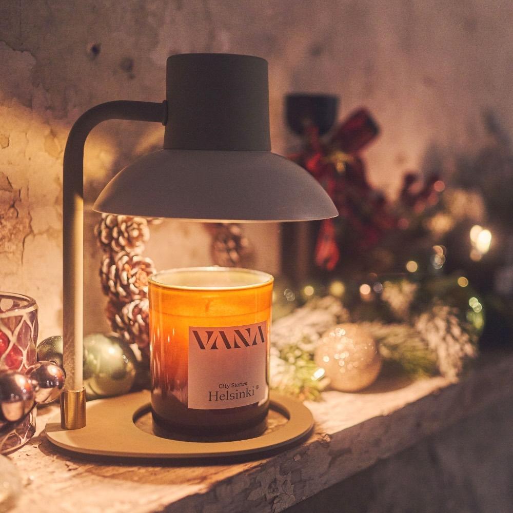 Kos No.11可定時極簡款香氛暖燈禮盒-綠意木質調 2,980元，原價4,160元。