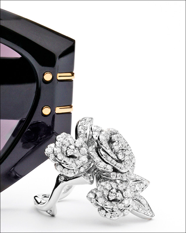 Rose Dior Bagatelle 18K白金鑲鑽戒指，1,300,000元。