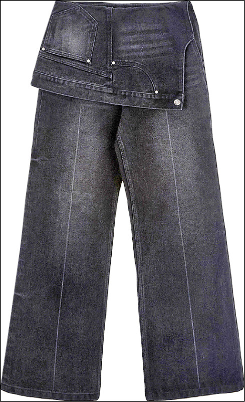 上下倒穿造型層次牛仔褲，7,400元。