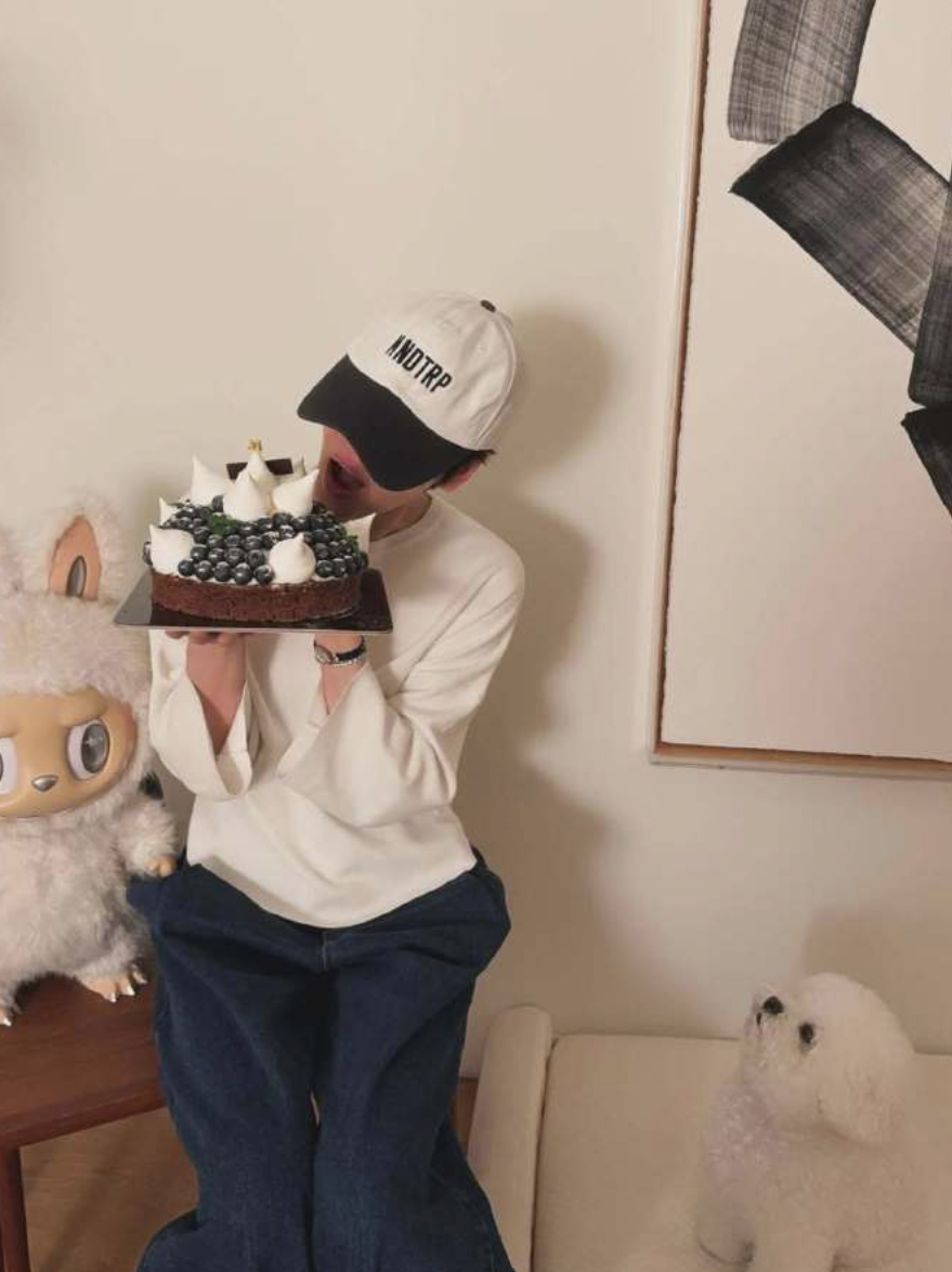 宋慧喬佩戴Chaumet Joséphine Aigrette腕錶。