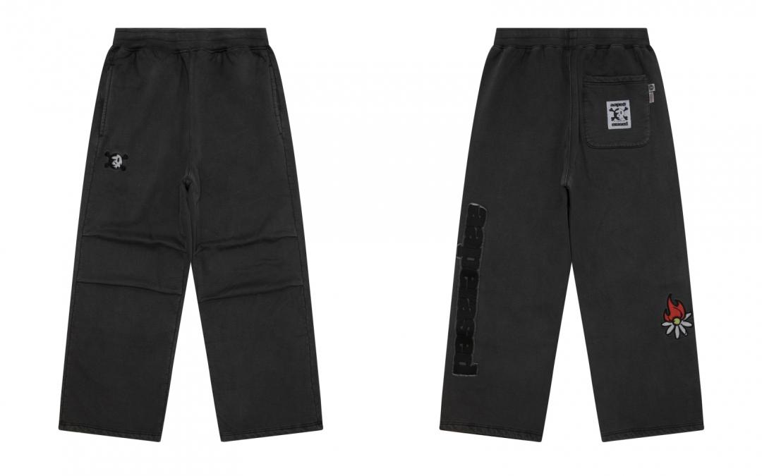 聯名系列，售價NT$7,159元。