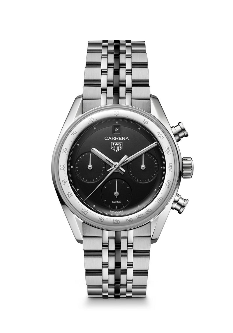 Carrera Chronograph x fragment限量計時腕錶，290,900元，全球限量500只。（TAG Heuer提供）