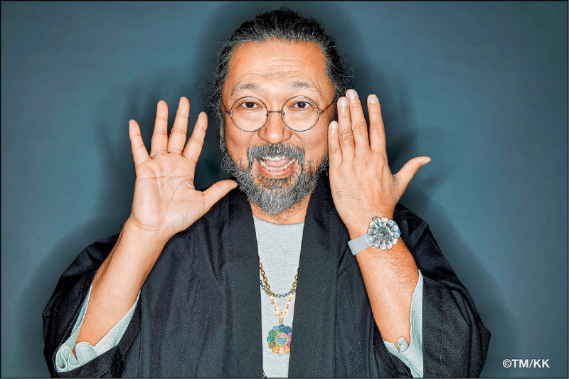 村上隆透過藍寶石材質，將個人經典的微笑小花打造成Hublot MP-15村上隆藍寶石陀飛輪腕錶。