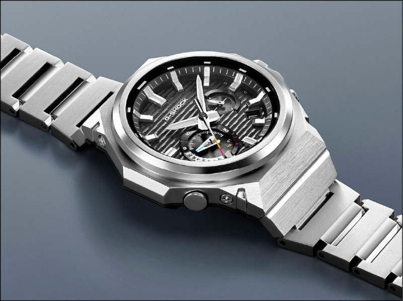 G-SHOCK G-STEEL系列全新型號GST-B1000，展現極簡美學。