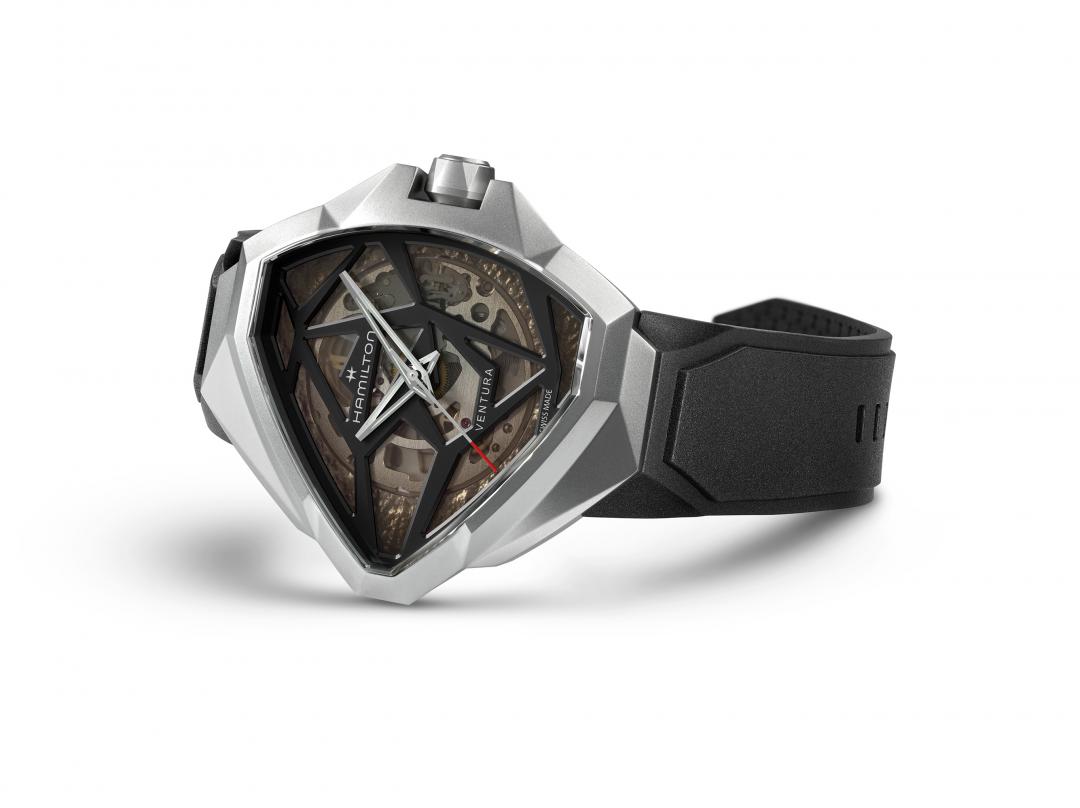 Hamilton探險系列Edge自動上鍊鏤空腕錶，銀色款，56,000元。(Hamilton提供，以下同)