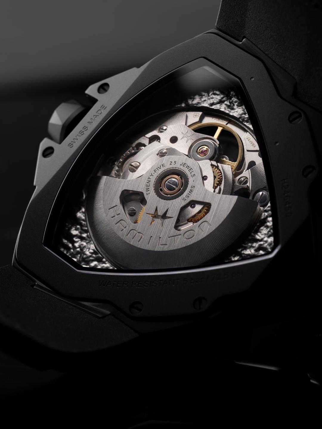 H-10-S自動上鍊機芯，動力儲存可達80小時。