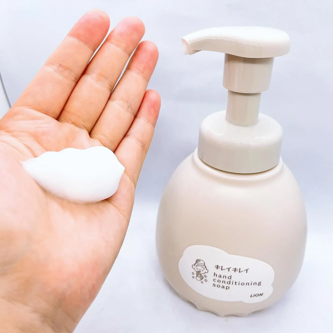 獅王趣淨敏弱肌洗手慕斯(薰衣草香)，450ml/329元。