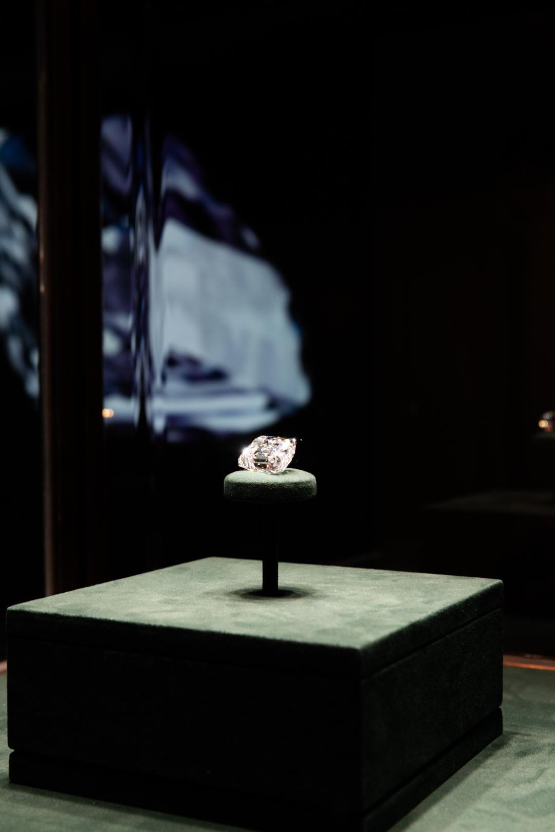 重達80克拉巨鑽首度在台亮相！切工淨度皆完美 開價4億還附「這項特權」