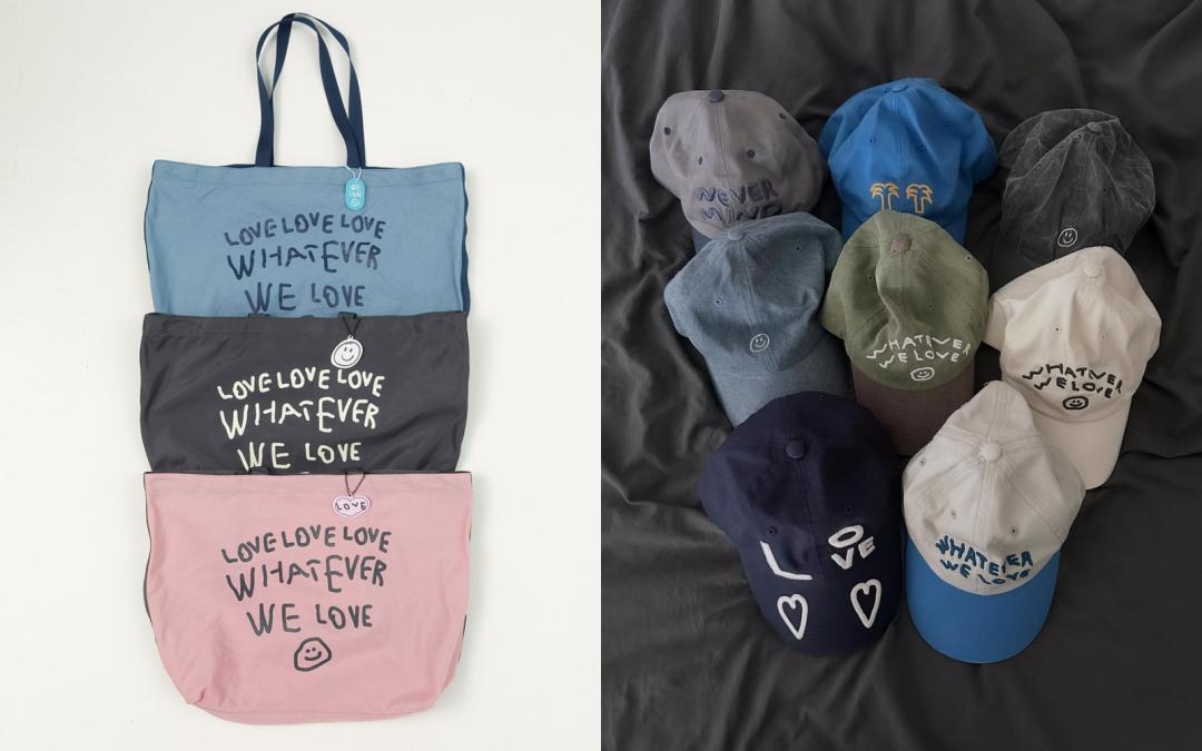 （左起）笑臉尼龍托特包，售價NT$2,180元；塗鴉棒球帽，售價介於NT$1,380～NT$1,580元之間。