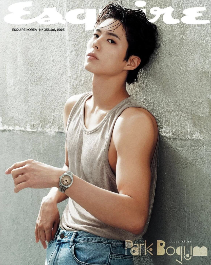 樸寶劍擁有結實的手臂肌肉，最適合秀錶。(翻攝自IG)