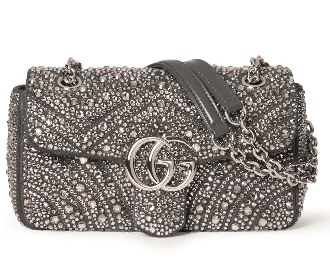 GUCCI GG Marmont水鑽皮革肩背包，165,900元。