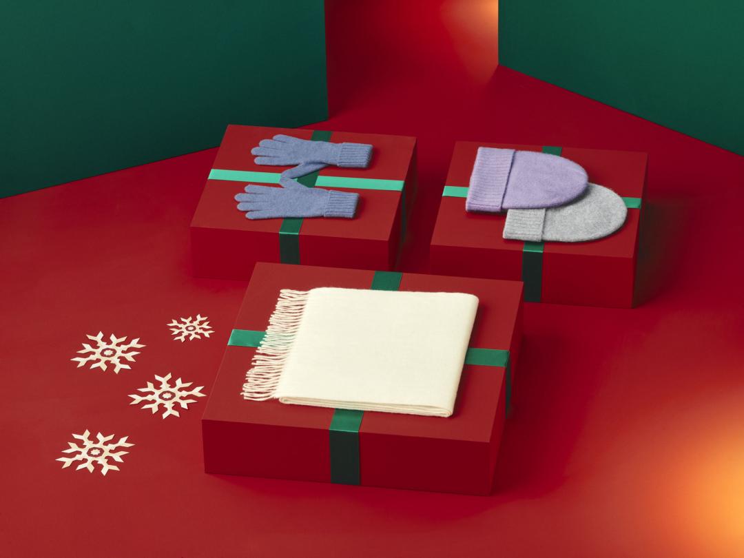 NT$500元以下的預算，可以選HEATTECH配件期間，限定價格NT$290元起。