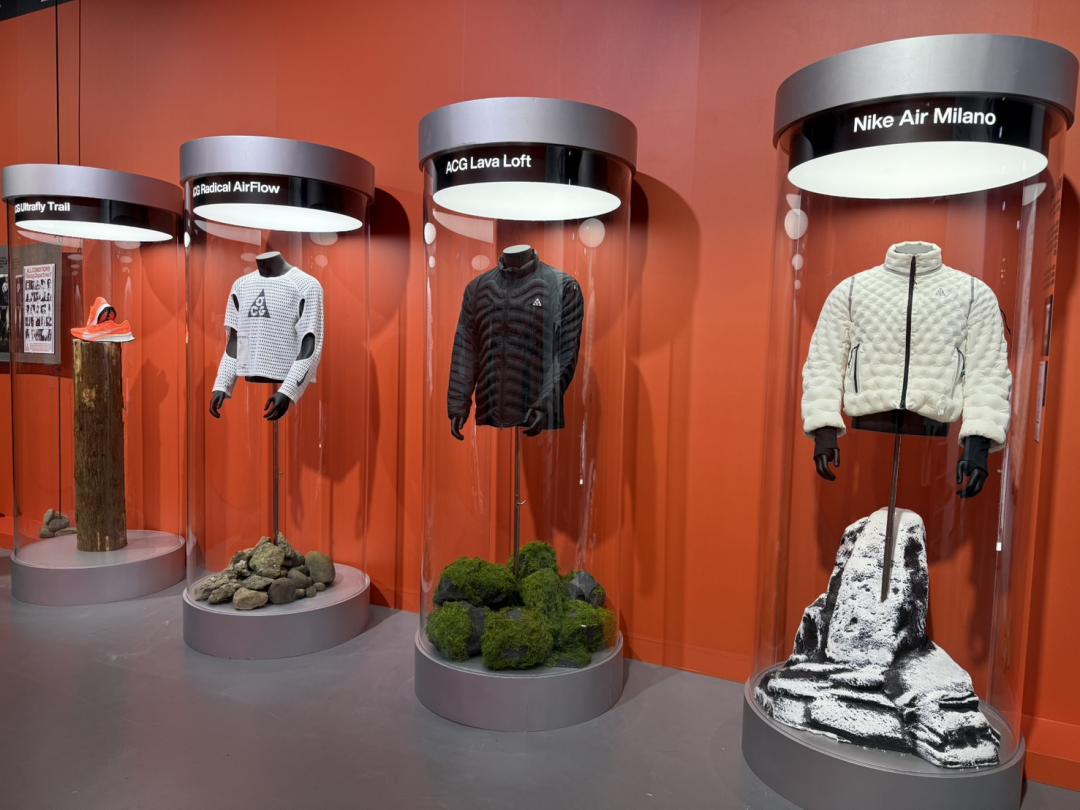 強調戶外機能的ACG系列。（記者余崇慧攝）