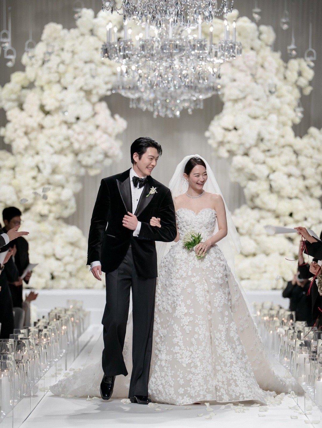 金宇彬與申敏兒的戀情走過男方生病低谷，如今迎來幸福篇章，備受外界祝福。