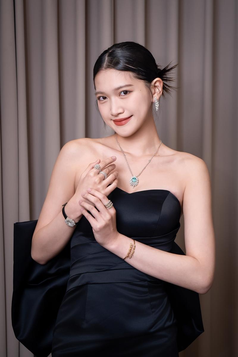 DAMIANI Mimosa Masterpiece含羞草大師傑作系列18K白金帕拉伊巴碧璽鑽石項鍊。（DAMIANI提供）