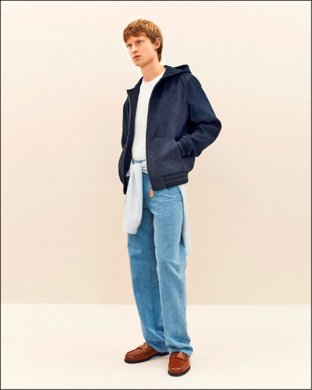 兼具舒適度與休閒風格的連帽夾克是系列一大亮點。