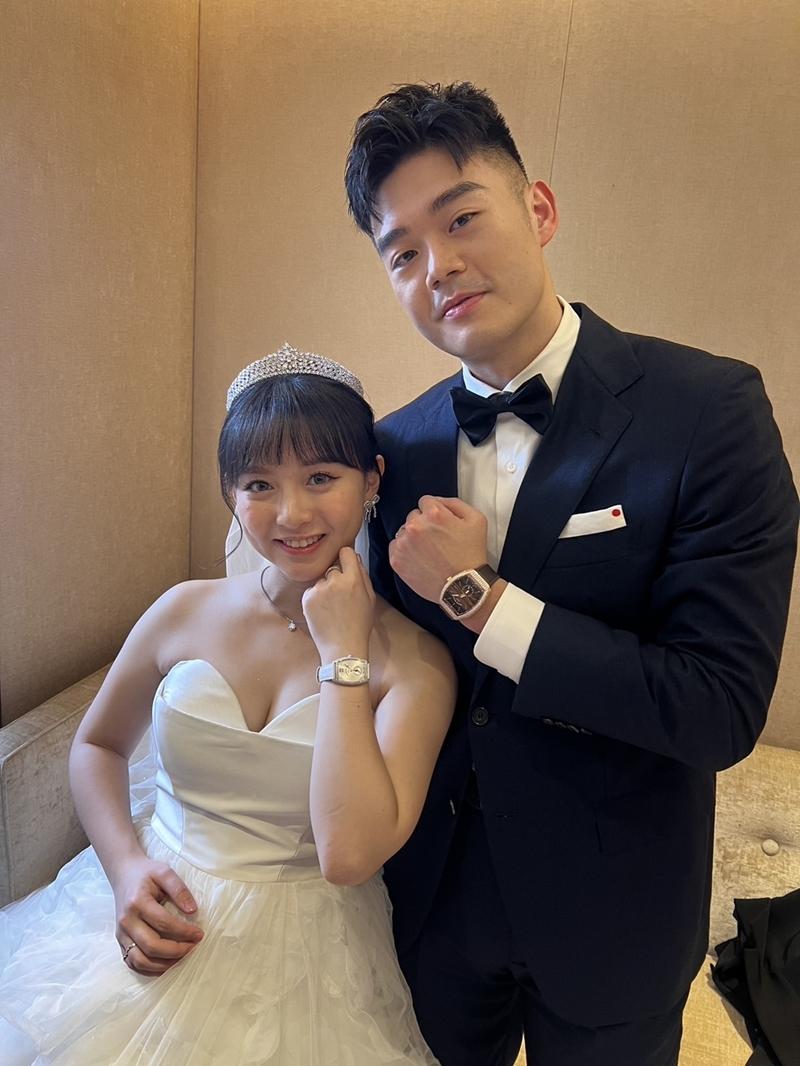 王齊麟與愛妻陳詩媛在婚禮上選戴Franck Muller腕錶。（Franck Muller提供）