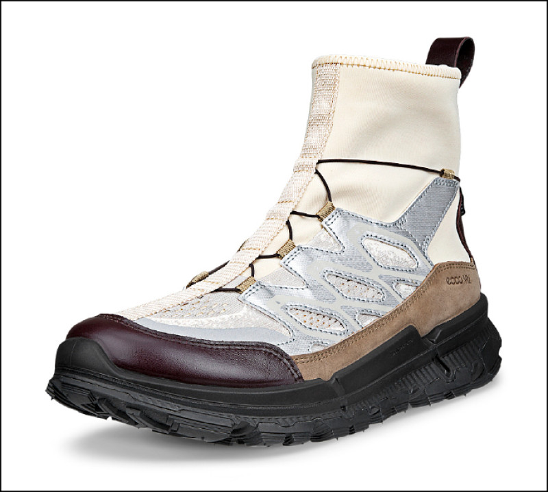 BIOM 2.2 TRL套入式高筒戶外休閒女鞋，9,380元。