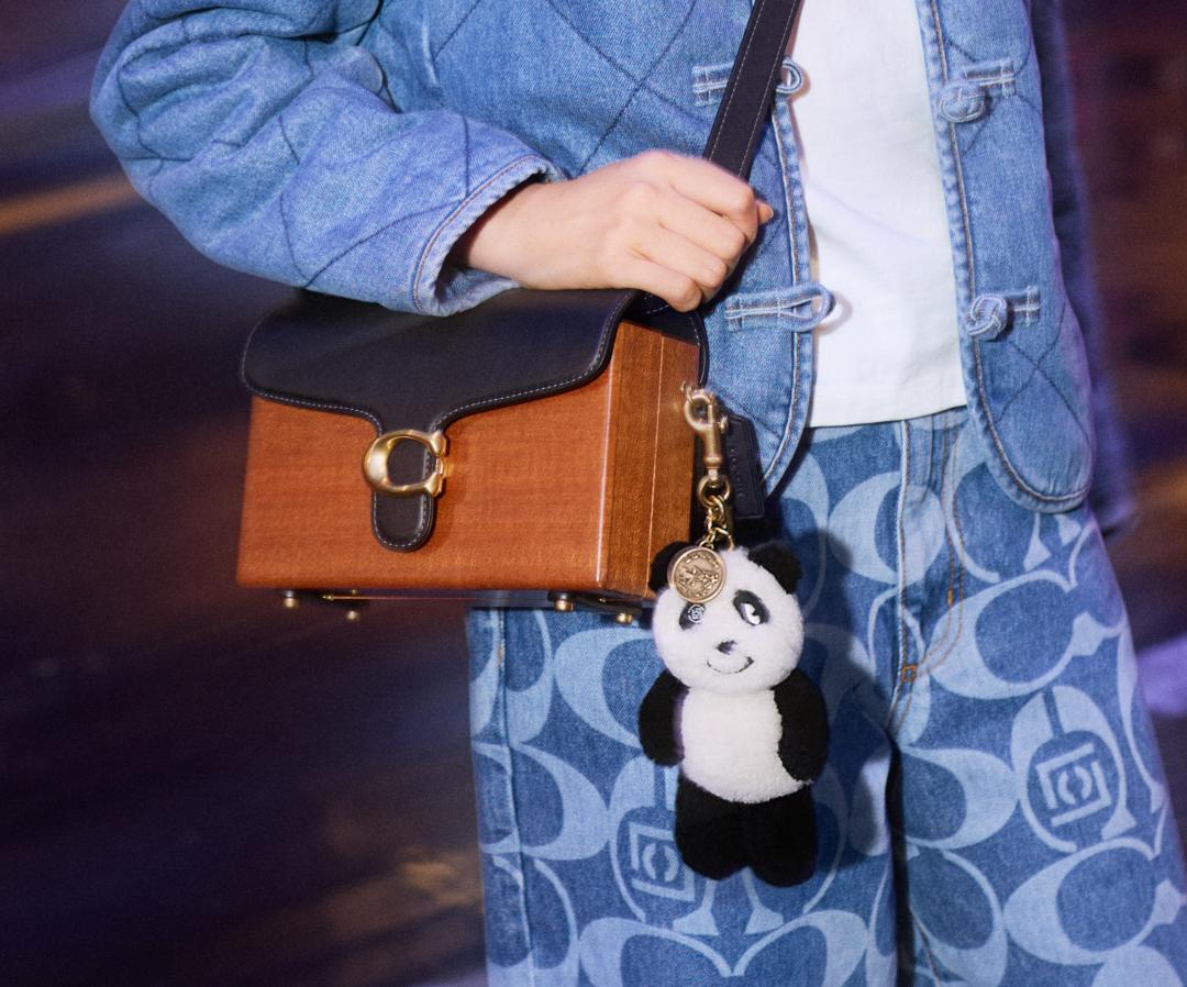 COACH美式經典混血東方潮流!陳冠希出手讓餃子、麻將都變時尚