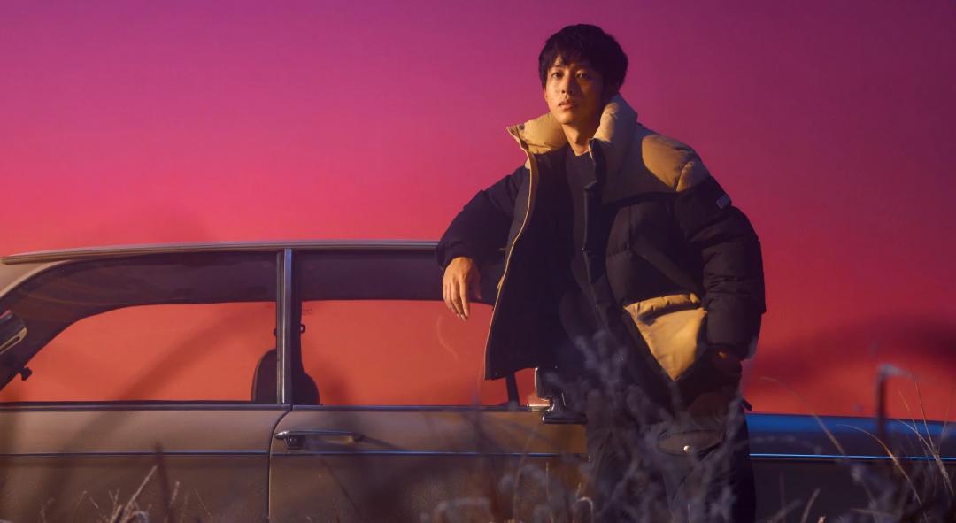 日本精品羽絨TATRAS，本季邀來戶田惠梨香老公松坂桃李加持。