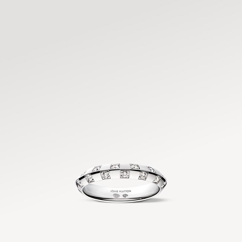 Le Damier de Louis Vuitton戒指，配白K金及鑽石，3.5毫米，28顆鑽石約0.42克拉，152,000元。（Louis Vuitton提供）