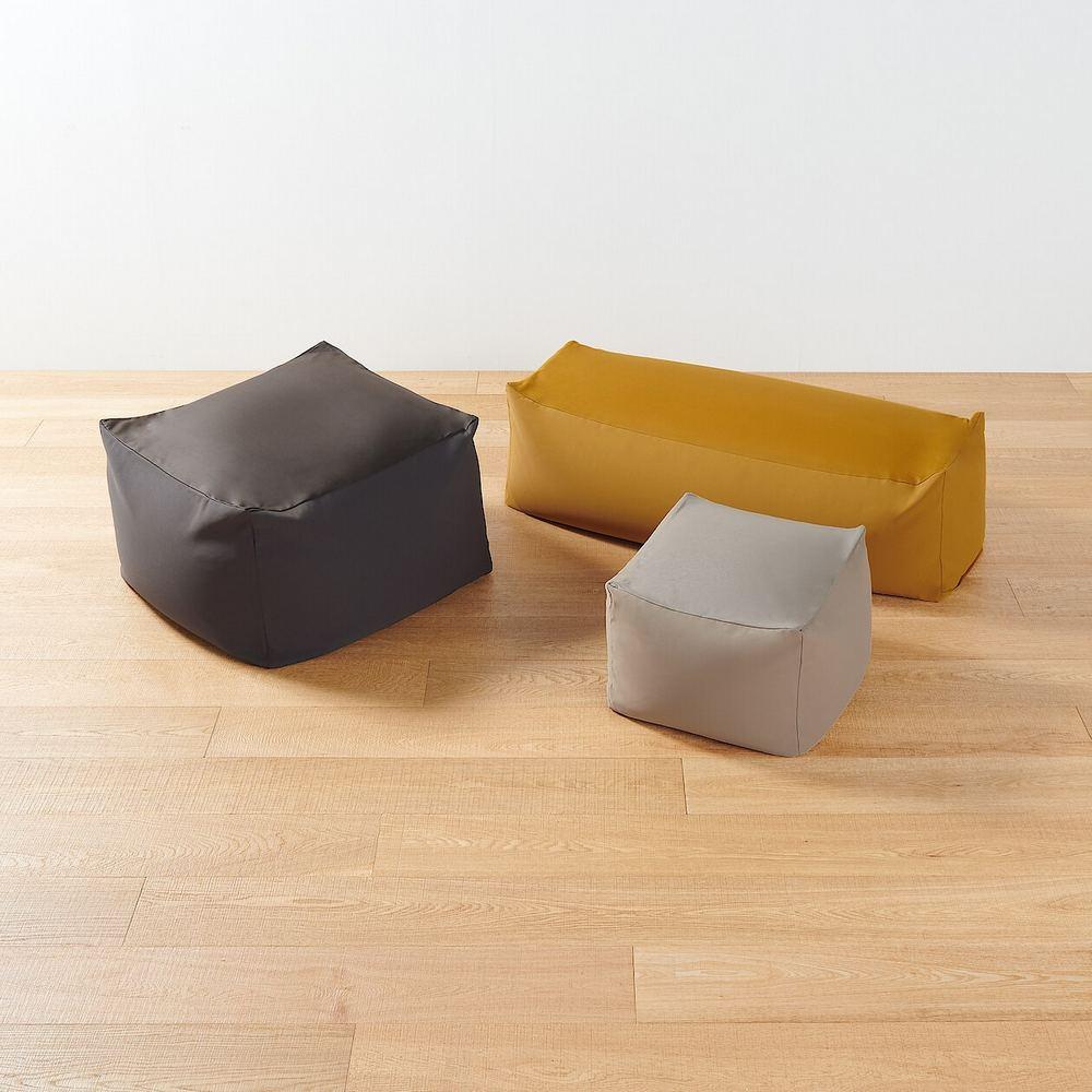 MUJI懶骨頭沙發備有各種尺寸，既是椅子，也能當成墊子或抱枕，深獲好評，4,890元起。(MUJI提供，以下同)