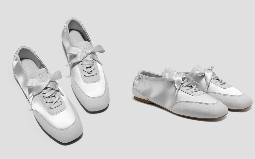 微風信義新店獨家款CRISTINA銀灰色芭蕾舞鞋，售價NT$5,180元。