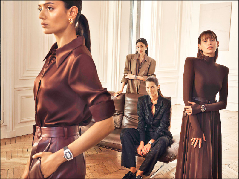 RICHARD MILLE透過品牌獨有的製錶美學，打造女士腕錶系列作品，全新推出RM 07-01與RM 037兩款時計。