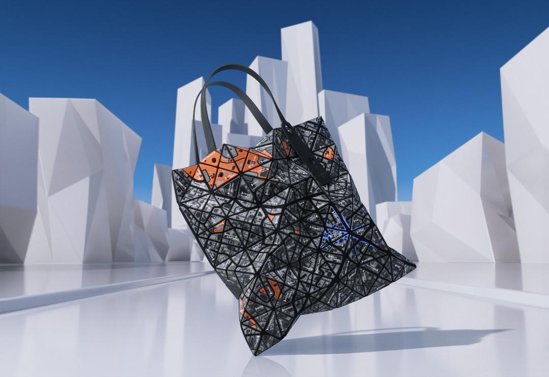 MAP托特包，售價NT$22,200元。