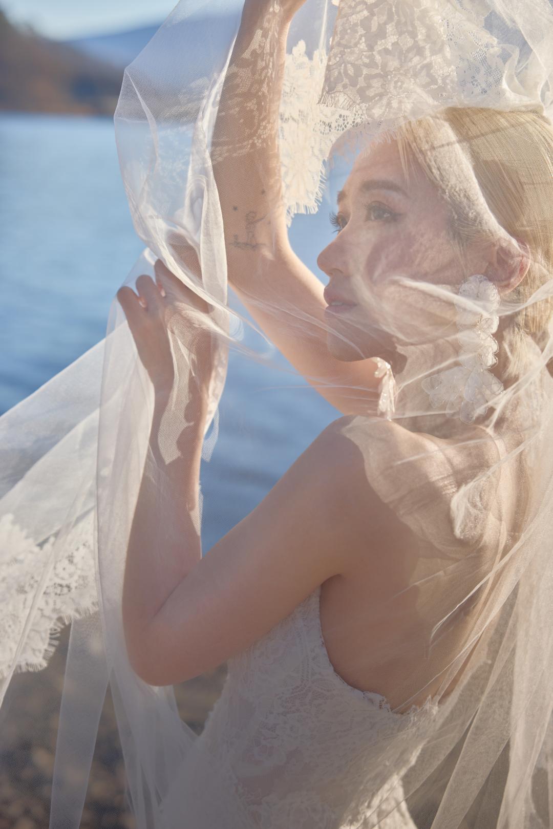 Demetrios Bridal Room婚紗是近年來新娘夢幻嫁衣首選之一。