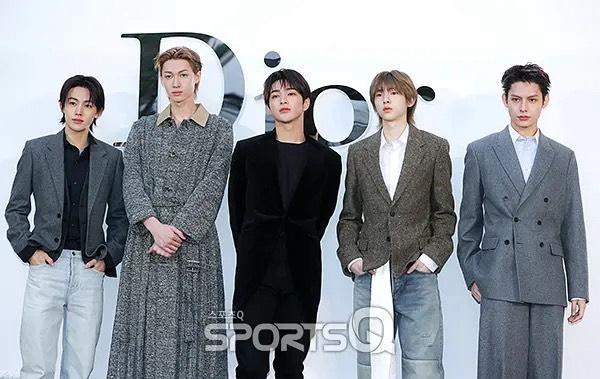 CORTIS各自以時尚摩登的造型受邀出席Dior發表派對。（翻攝自韓網）