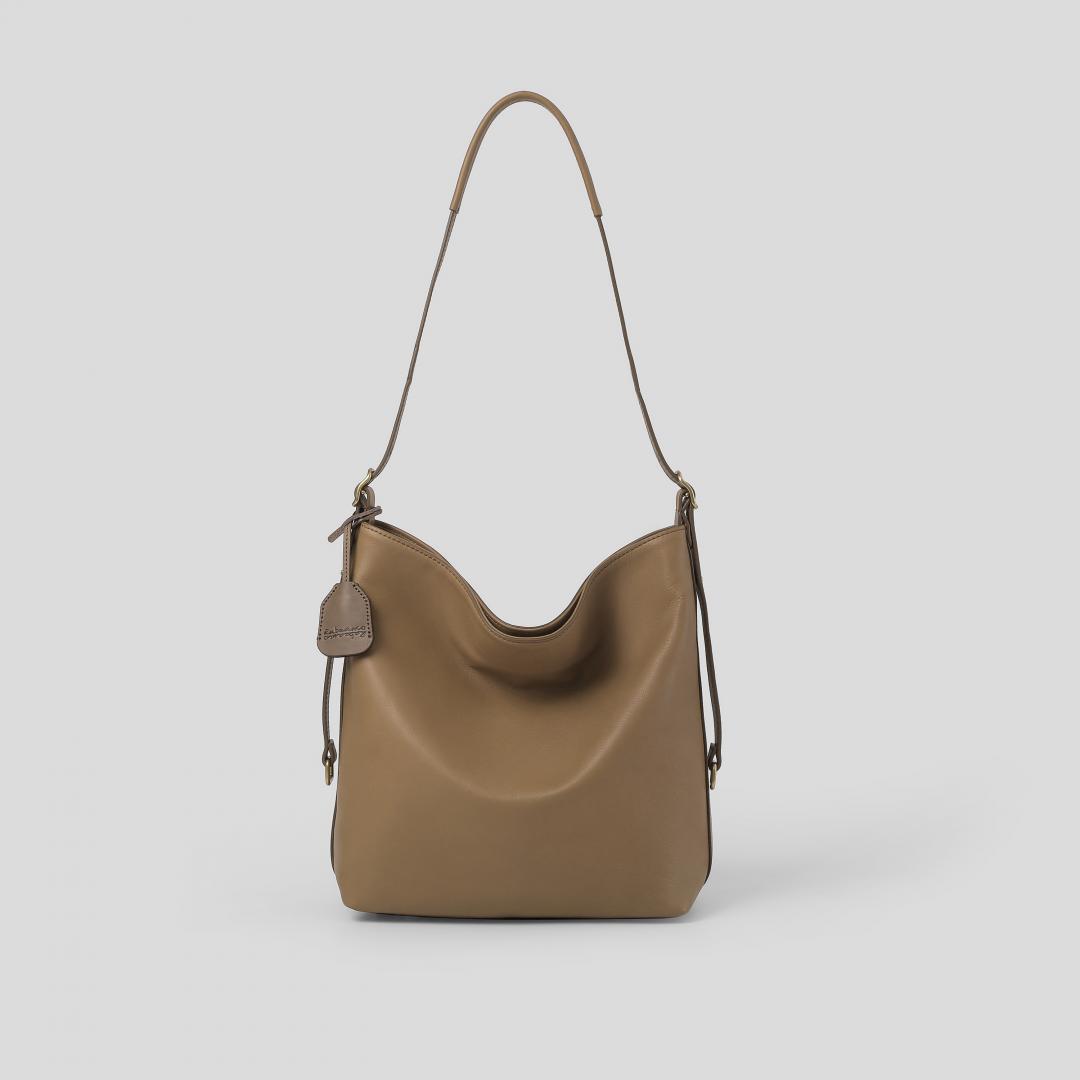 《許我耀眼》衝進Google台灣2025十大熱搜！趙露思同款小眾包限定再開賣