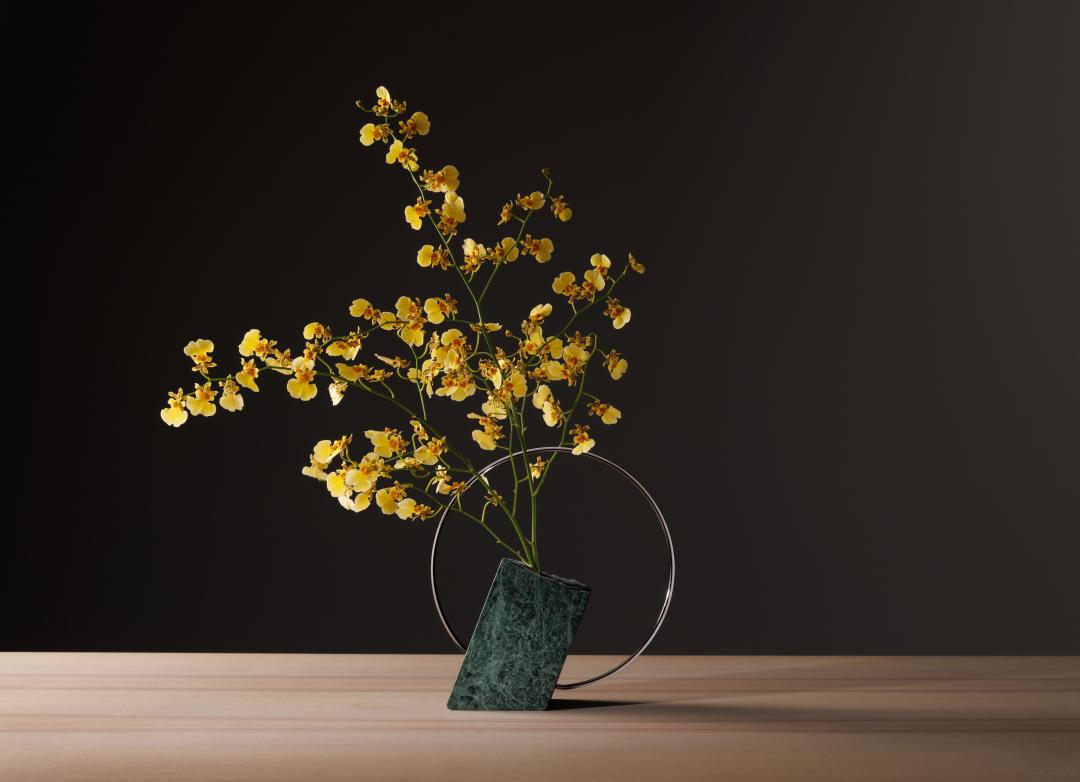 KANARI Titian擴香花器，售價NT$4,500元。