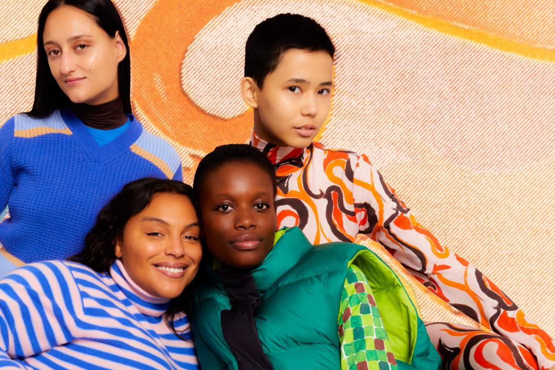 Francesco Risso在2022年曾與UNIQLO合作推出「UNIQLO and MARNI」聯名系列，當時造成全球轟動，引爆時尚迷瘋搶潮。