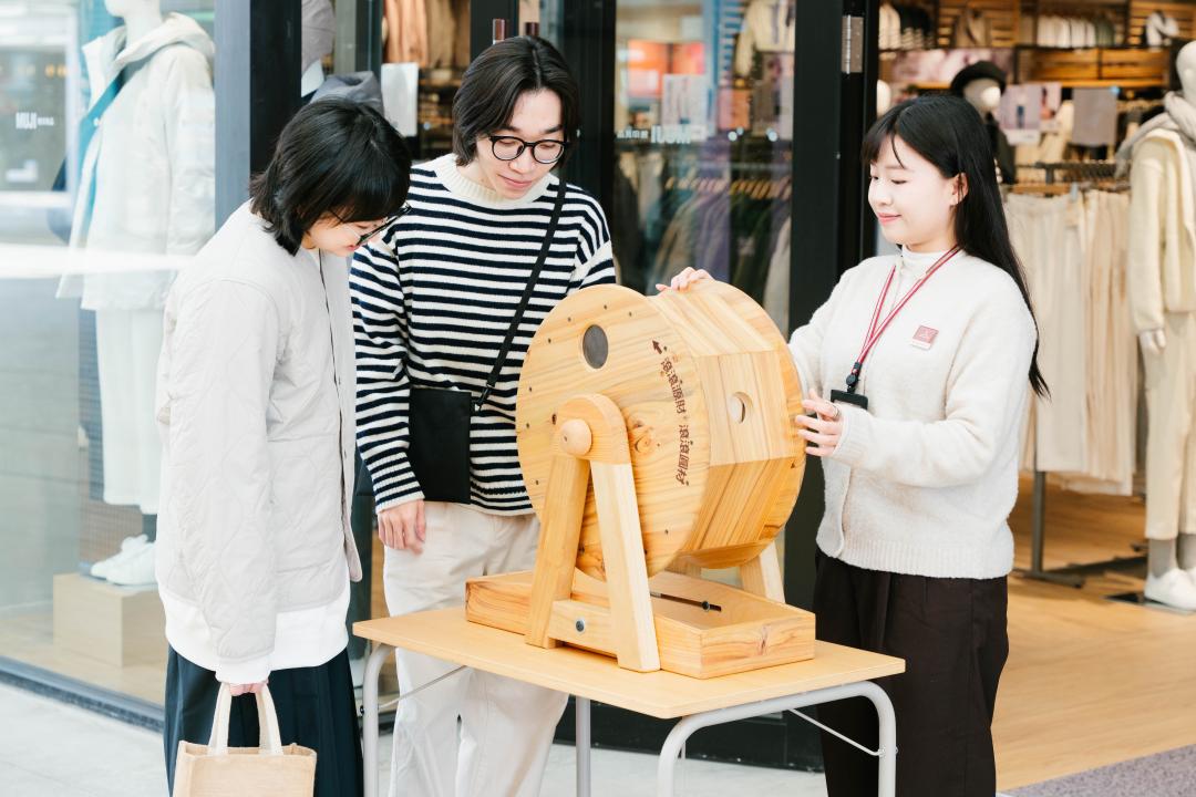 慶祝開幕舉辦「HAPPY HOUR 好運抽」活動。