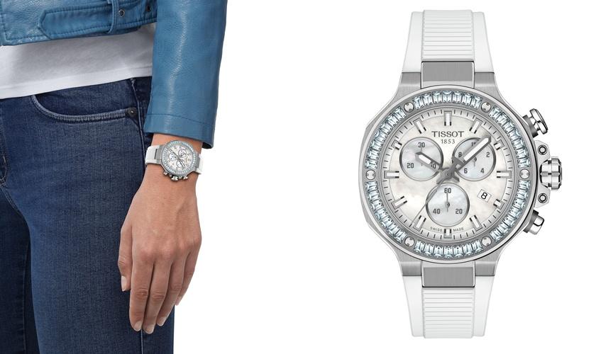 TISSOT T-Race競速系列計時腕錶首度推出38毫米，珍珠母貝款23,200元。（TISSOT提供，以下同）