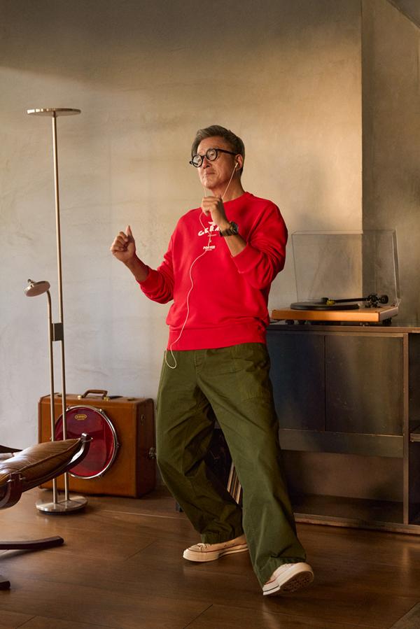 即將迎來農曆春節，GERARD聯名系列也應景推出紅色圓領上衣供搭配，售價NT$6,850元。