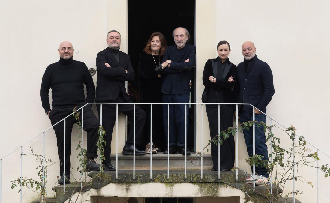 GERARD創立於1969年，長年以「非傳統、前衛且實穿」為設計理念。