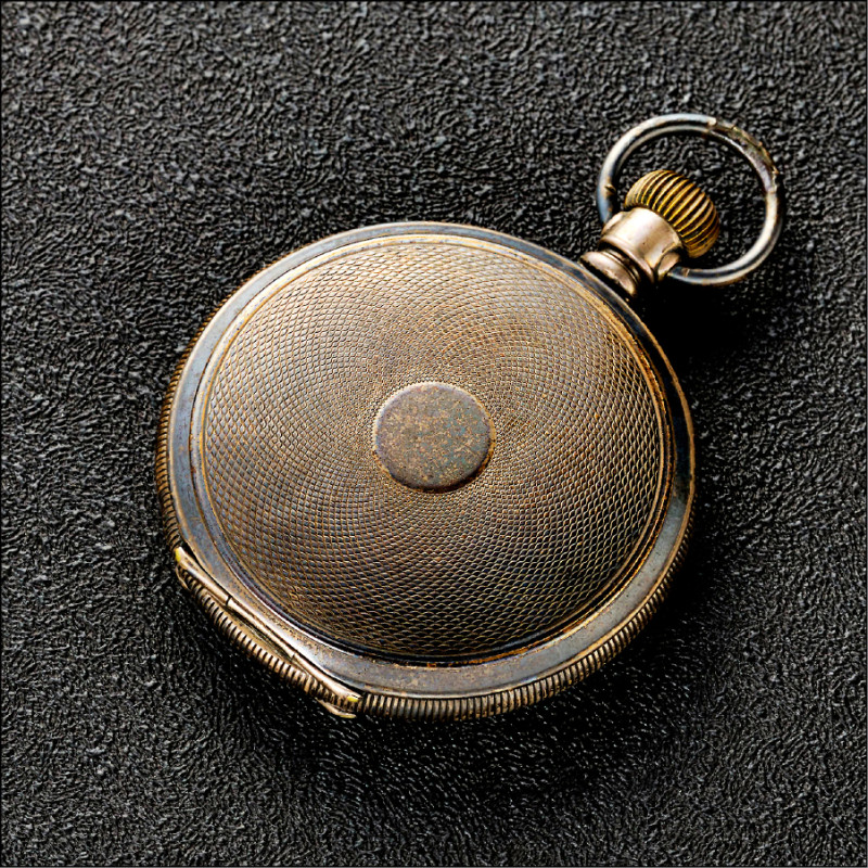 SEIKO品牌創辦人服部金太郎獨鍾精緻的刻紋，早期委託工匠製作的懷錶都有該項經典細節。